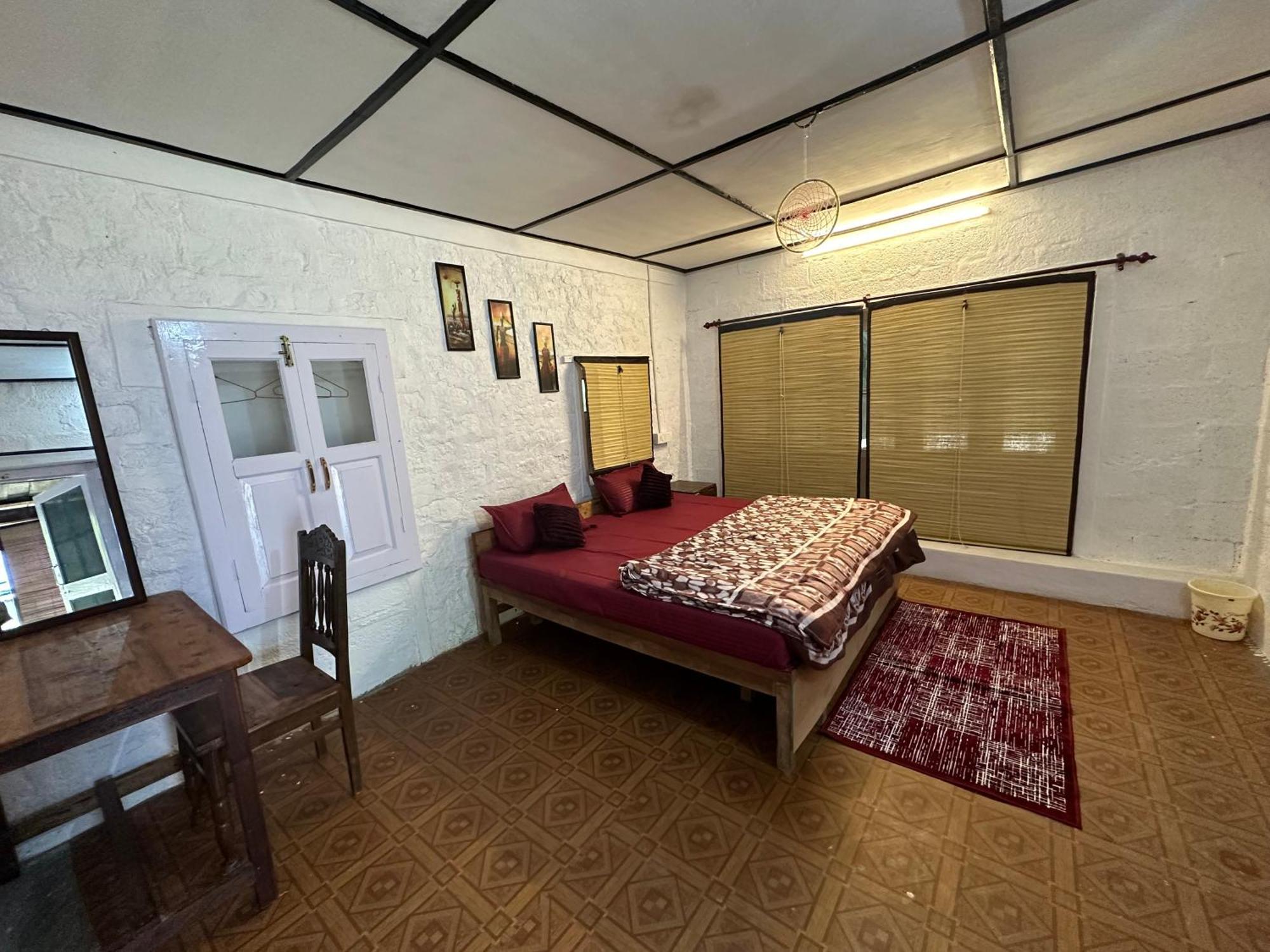 Dreamwoods A Travellers Farm Hostel Dharamshala Exterior photo