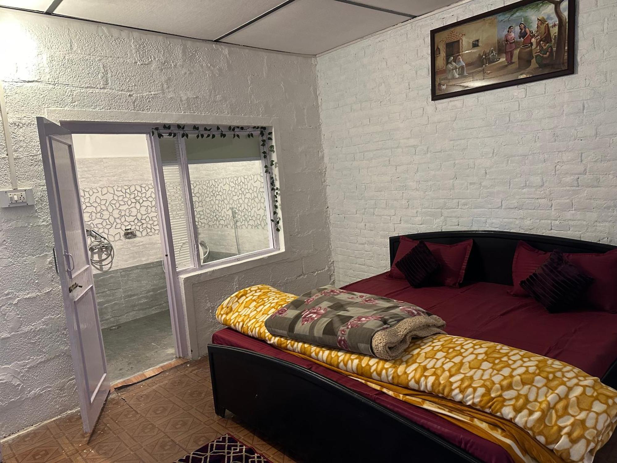 Dreamwoods A Travellers Farm Hostel Dharamshala Exterior photo